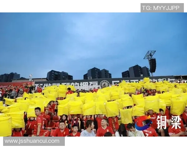 退役足球明星重返赛场再展风采球迷热情高涨期待精彩对决