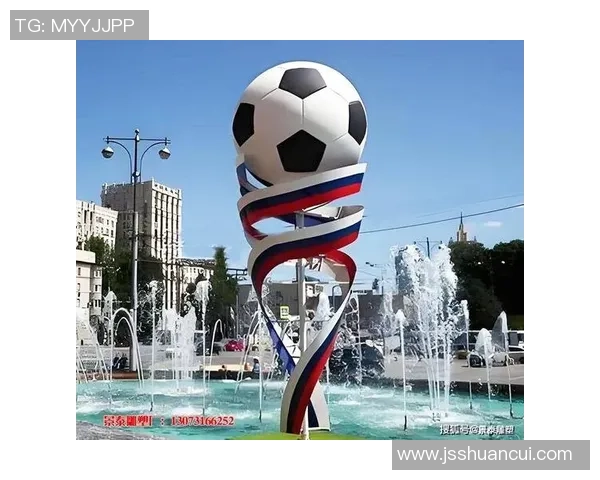 足球明星大摆件图片展示与收藏攻略分享让您领略球场魅力与艺术之美